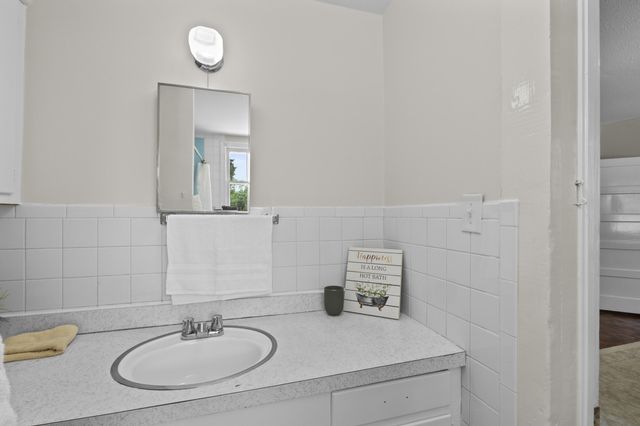 2004 Medfield Drive, Camden, SC 29020
