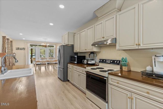 6370 Golden Court, Zebulon, NC 27597