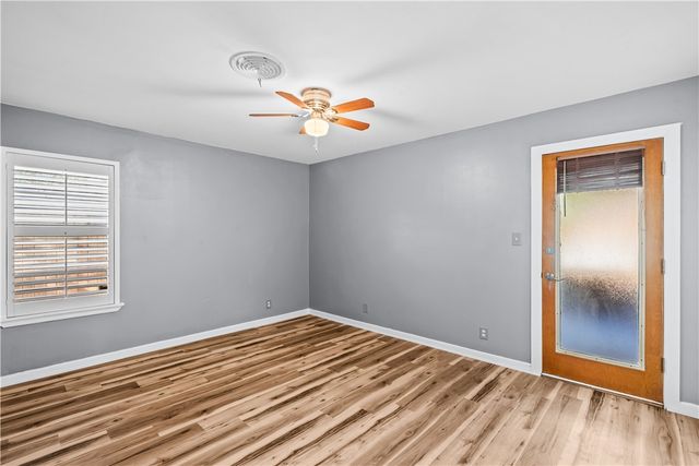 402 Pennington Dr, Corpus Christi, TX 78412