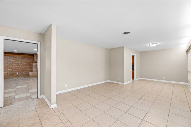 402 Pennington Dr, Corpus Christi, TX 78412