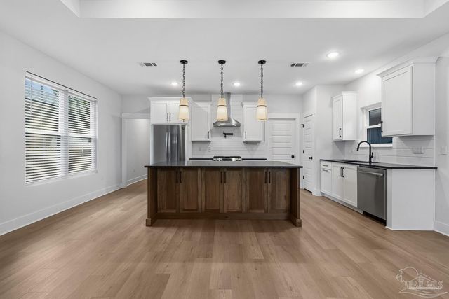 724 N Coyle St, Pensacola, FL 32501