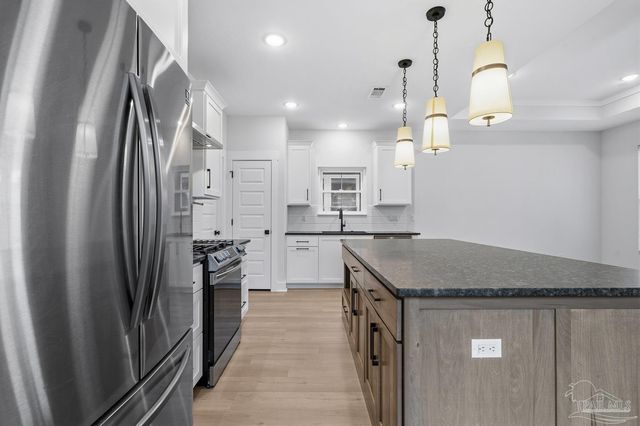 724 N Coyle St, Pensacola, FL 32501