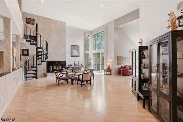 1 Timber Rock Court, Cedar Grove Twp., NJ 07009