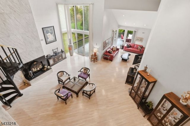 1 Timber Rock Court, Cedar Grove Twp., NJ 07009