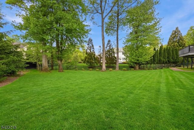 1 Timber Rock Court, Cedar Grove Twp., NJ 07009