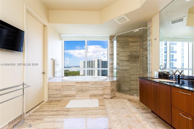 16001 Collins Ave 1106, Sunny Isles Beach, FL 33160