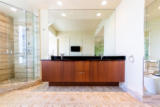 16001 Collins Ave 1106, Sunny Isles Beach, FL 33160