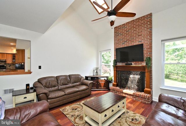 103 CHAUCER CT, Lansdale, PA 19446