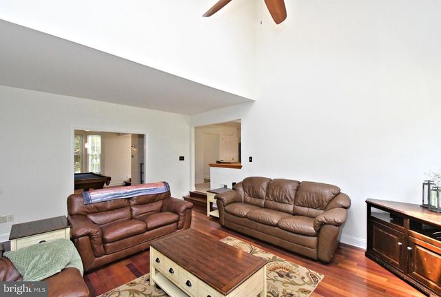 103 CHAUCER CT, Lansdale, PA 19446