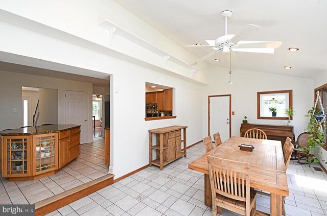 103 CHAUCER CT, Lansdale, PA 19446