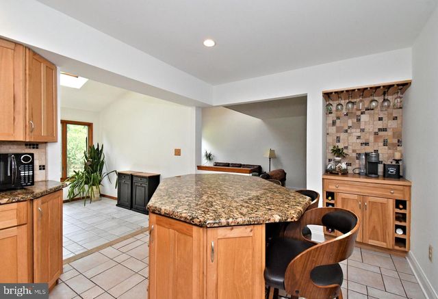 103 CHAUCER CT, Lansdale, PA 19446