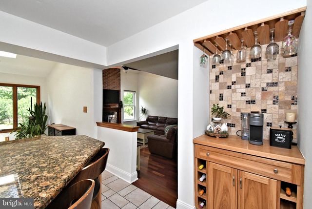 103 CHAUCER CT, Lansdale, PA 19446