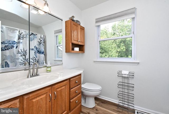 103 CHAUCER CT, Lansdale, PA 19446