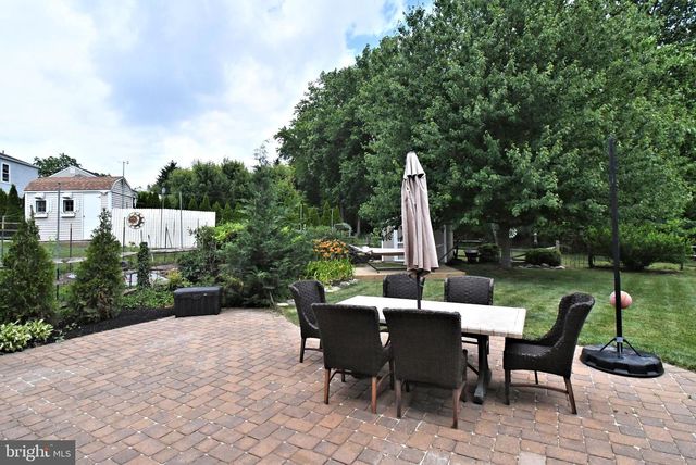 103 CHAUCER CT, Lansdale, PA 19446