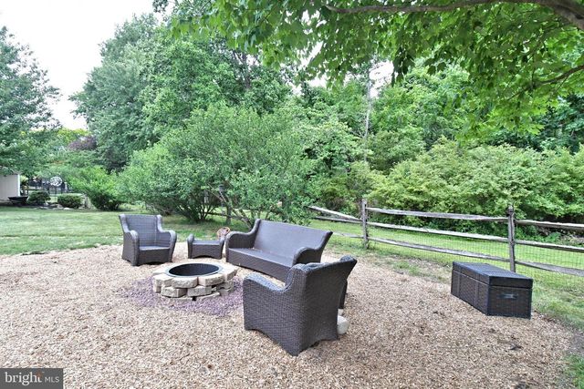 103 CHAUCER CT, Lansdale, PA 19446