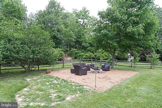 103 CHAUCER CT, Lansdale, PA 19446
