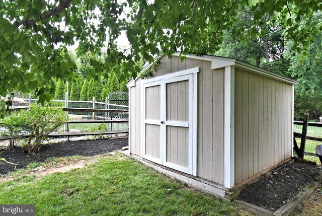 103 CHAUCER CT, Lansdale, PA 19446