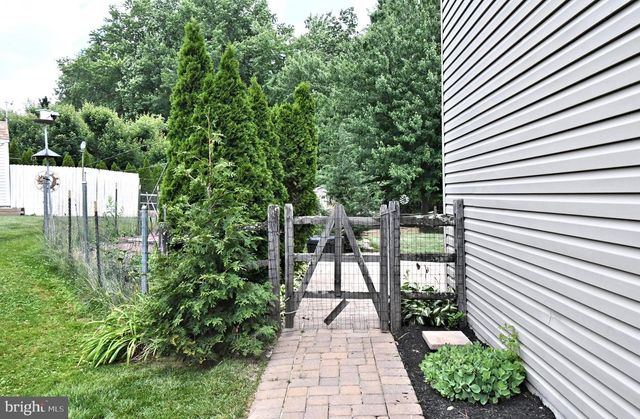 103 CHAUCER CT, Lansdale, PA 19446