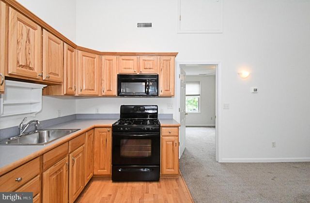 103 CHAUCER CT, Lansdale, PA 19446