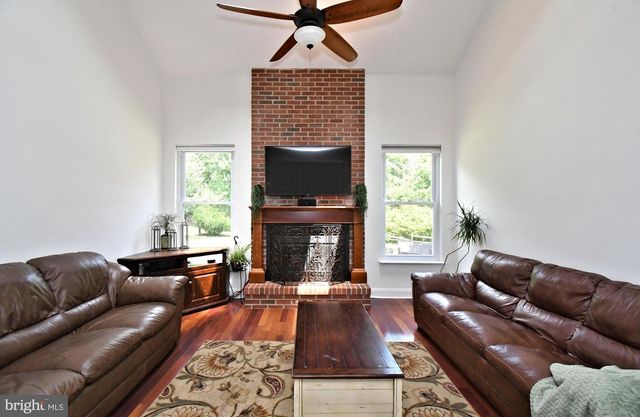 103 CHAUCER CT, Lansdale, PA 19446