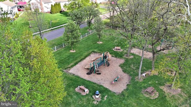103 CHAUCER CT, Lansdale, PA 19446