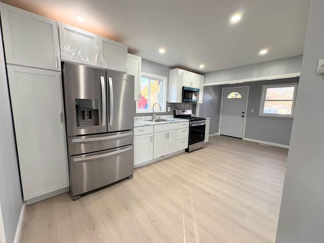 N3228 Cherry ROAD, Lake Geneva, WI 53147