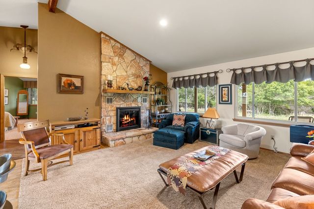 479 Park Rd 23, Blanco, TX 78606