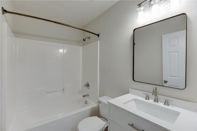 1670 Granville Court, Lawrenceville, GA 30043