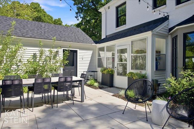 1111 Plymouth Avenue SE, East Grand Rapids, MI 49506