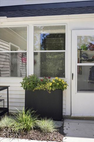 1111 Plymouth Avenue SE, East Grand Rapids, MI 49506