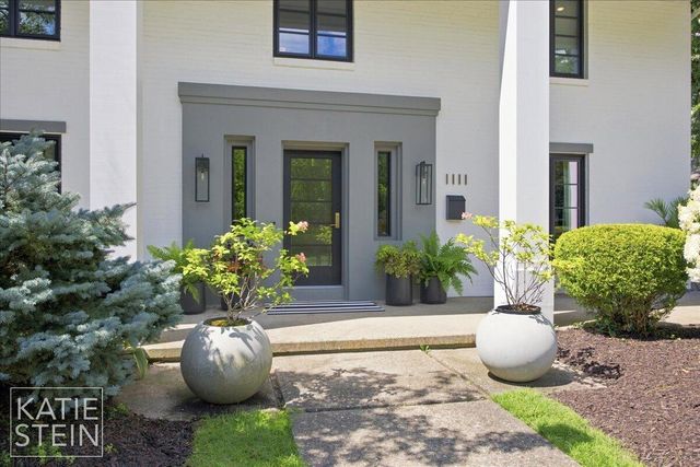 1111 Plymouth Avenue SE, East Grand Rapids, MI 49506