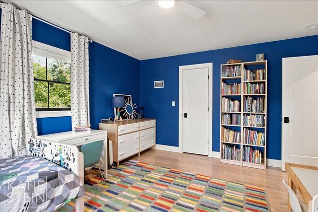 1111 Plymouth Avenue SE, East Grand Rapids, MI 49506