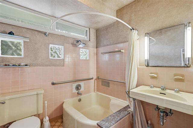 1511 S Ocean Dr, Fort Lauderdale, FL 33316