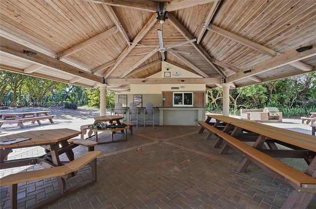 1511 S Ocean Dr, Fort Lauderdale, FL 33316