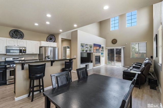 6658 Abbotswood Drive, Sparks, NV 89436