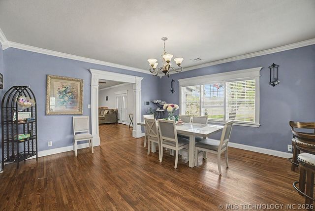 1925 W Broadway Street, Collinsville, OK 74021