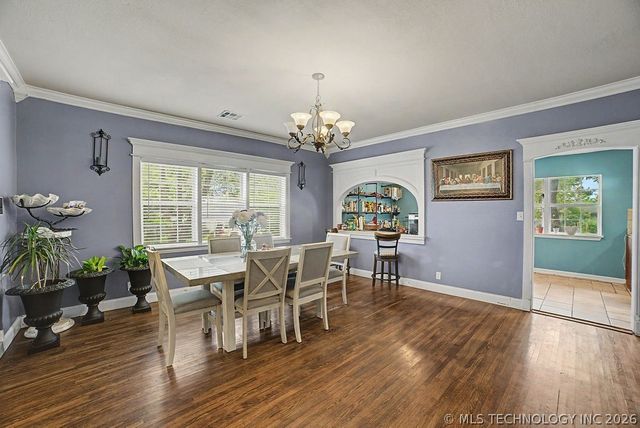 1925 W Broadway Street, Collinsville, OK 74021