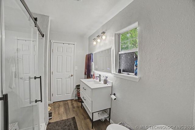 1925 W Broadway Street, Collinsville, OK 74021