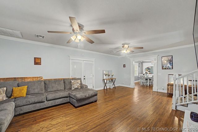 1925 W Broadway Street, Collinsville, OK 74021