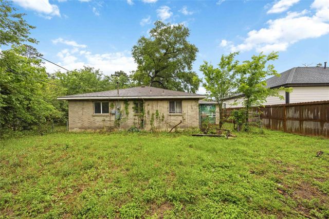 2446 Areba Street, Houston, TX 77091