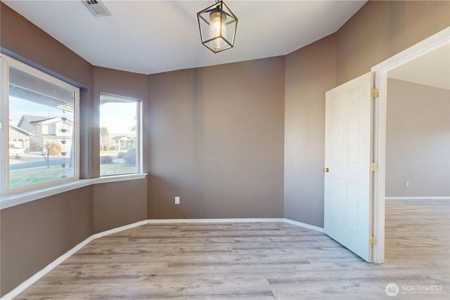 1152 SE Falbo Drive, College Place, WA 99324