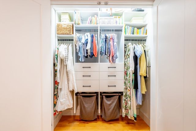 881 E 2nd St 13, Boston, MA 02127