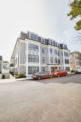 881 E 2nd St 13, Boston, MA 02127