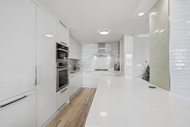 280 Boylston St 308, Newton, MA 02467