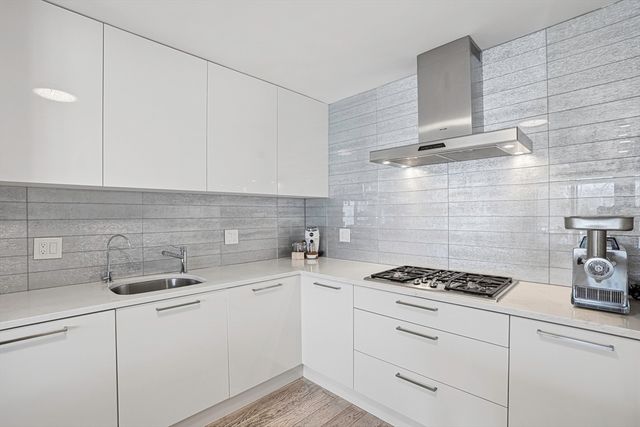 280 Boylston St 308, Newton, MA 02467