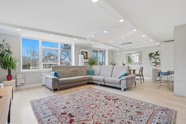 280 Boylston St 308, Newton, MA 02467