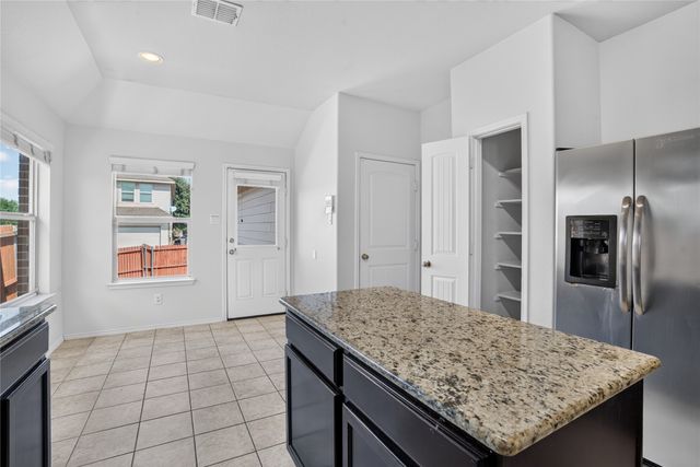 9005 Sundance Trail, Cross Roads, TX 76227