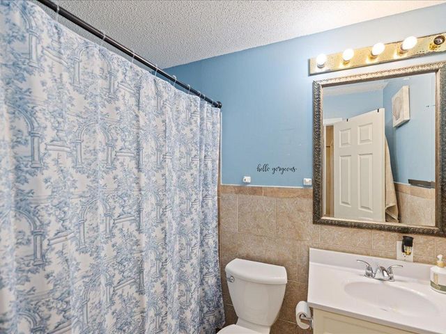 6342 84th Court N, Brooklyn Park, MN 55445