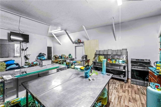 6009 Wilmington Avenue, Los Angeles, CA 90001