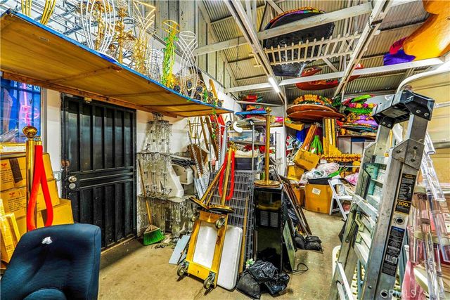 6009 Wilmington Avenue, Los Angeles, CA 90001